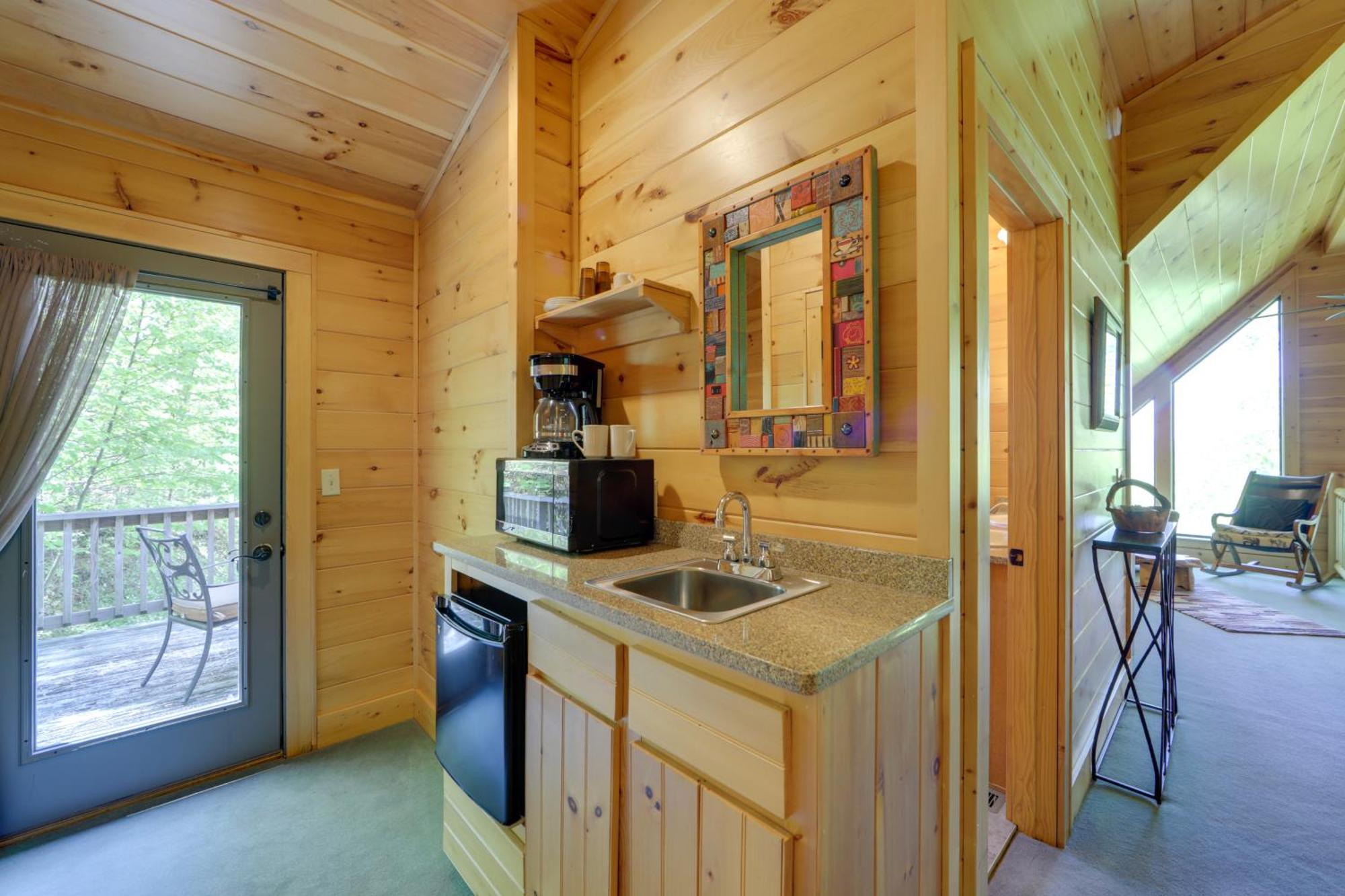 Bryson City Cabin With Hot Tub And Mountain Views! Exteriör bild