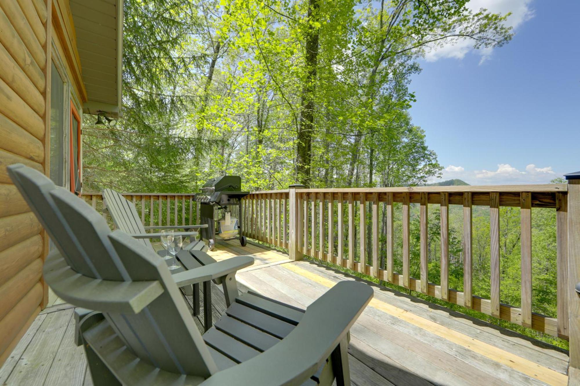 Bryson City Cabin With Hot Tub And Mountain Views! Exteriör bild